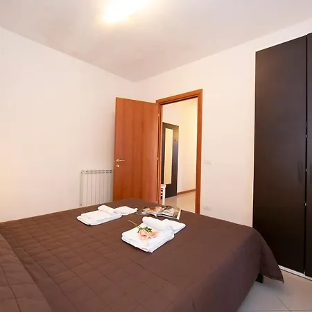 アパート Fontana Del ヴァレンナ