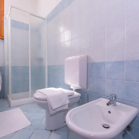 Fontana Del アパート *