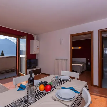 Fontana Del * ヴァレンナ