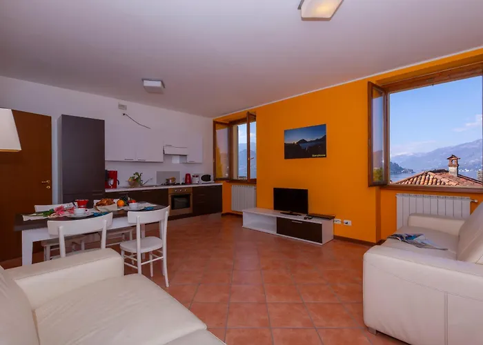 Lägenhet Fontana Del